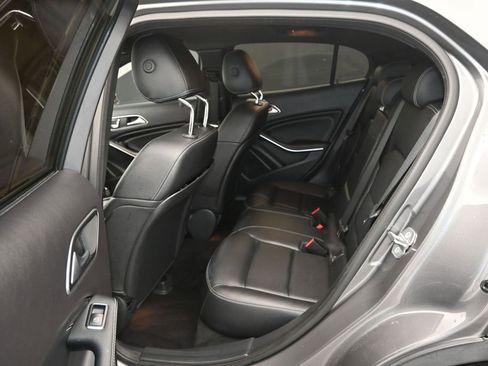 Used 2020 Mercedes-Benz GLA 250 4MATIC image 15