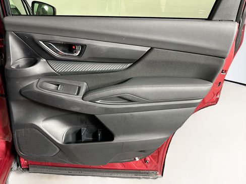 Used 2025 Subaru Ascent Premium image 31