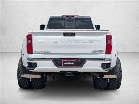 New 2026 Chevrolet Silverado 3500 High Country w/ High Country Premium Package AWD/4WD image 6
