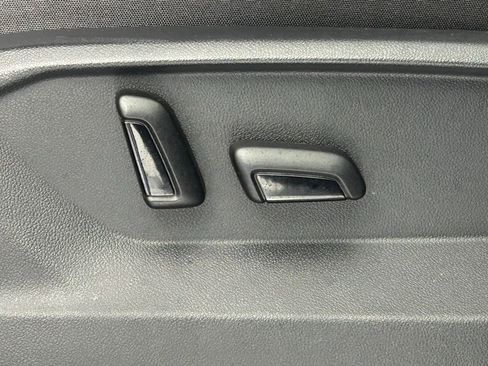 Used 2023 Volkswagen Atlas SEL AWD/4WD image 11