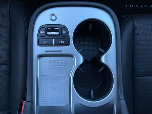 New 2026 Hyundai Ioniq 9 Limited image 30