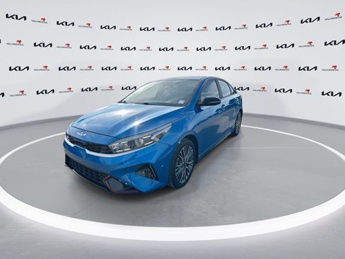 Certified 2023 Kia Forte GT-Line FWD image 4