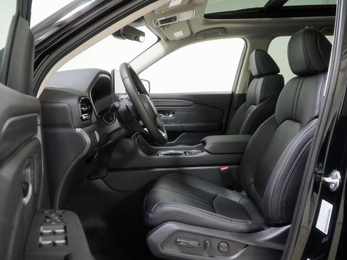 New 2026 Honda Pilot Touring image 21
