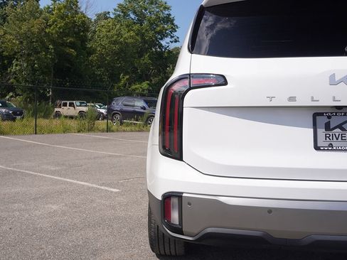 Used 2023 Kia Telluride EX X-Line AWD/4WD image 16