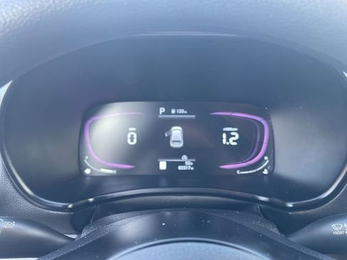 Used 2023 Kia Soul LX w/ LX Technology Package image 18