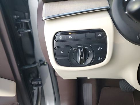 Used 2019 INFINITI QX50 Essential w/ Sensory Package image 26