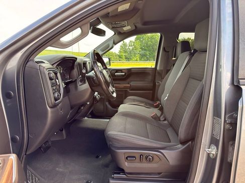 Used 2019 Chevrolet Silverado 1500 LT w/ All-Star Edition RWD image 2