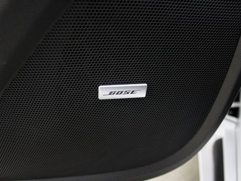 Used 2020 Chevrolet Traverse Premier w/ LPO, Blackout Package image 15