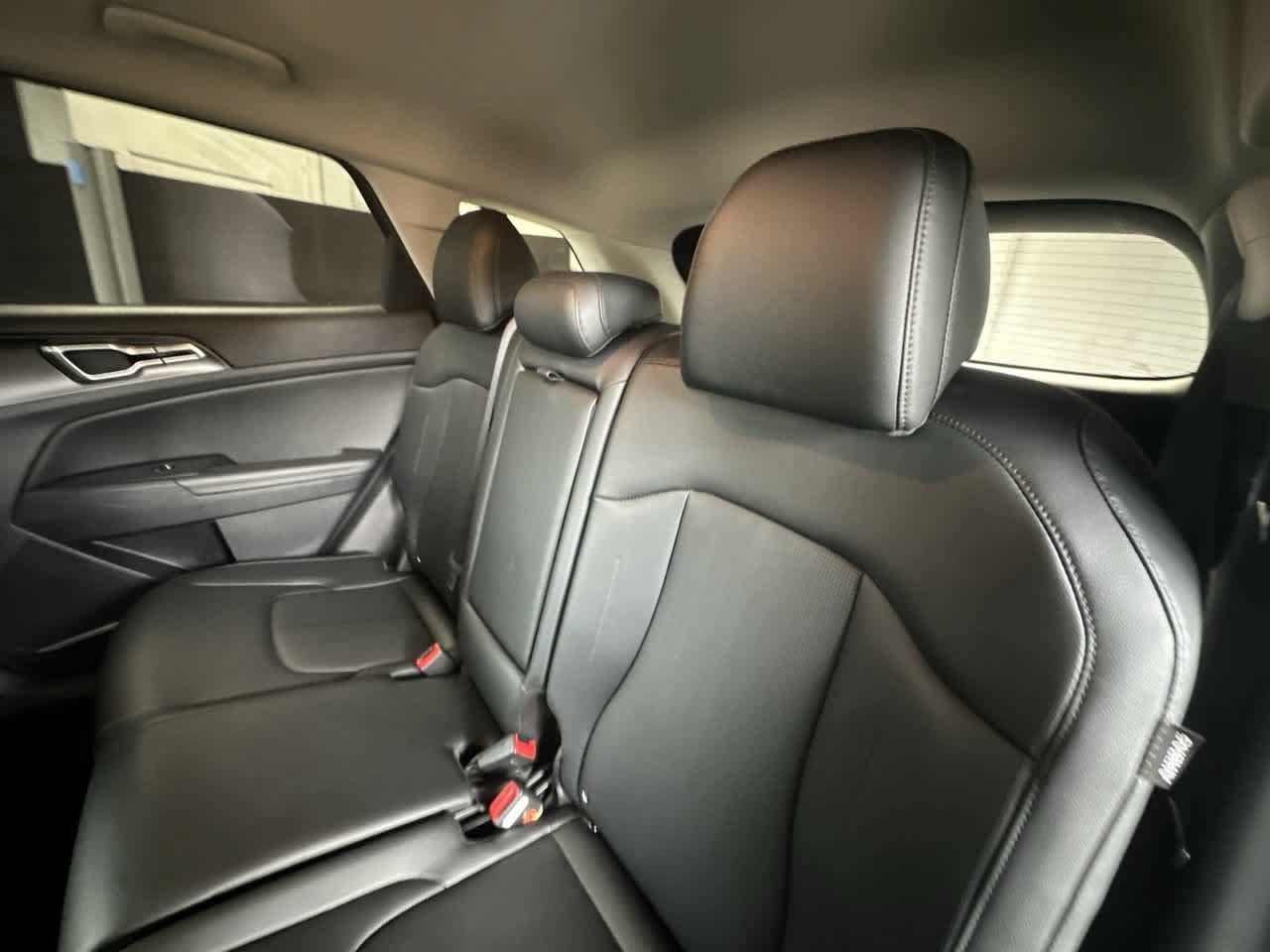 Used 2026 Kia Sportage EX FWD image 22