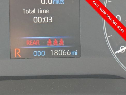 Used 2025 Toyota Corolla LE image 29