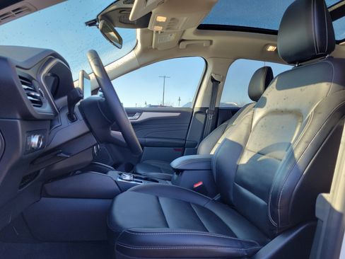 Used 2021 Ford Escape SEL image 18