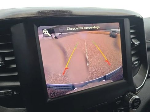 Used 2019 RAM 1500 Laramie AWD/4WD image 26