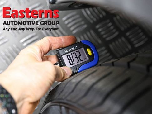 Used 2022 Tesla Model Y Long Range image 20