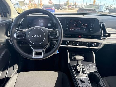 Used 2023 Kia Sportage LX image 10