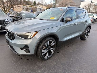 Used 2023 Volvo XC40 B5 Plus w/ Protection Package Premier