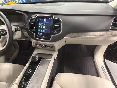 Used 2025 Volvo XC90 B6 Plus AWD/4WD image 21