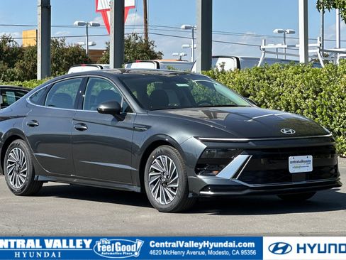 New 2026 Hyundai Sonata SEL image 1