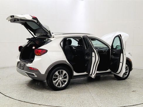 Used 2023 Buick Encore GX Essence w/ Experience Buick Package FWD image 12