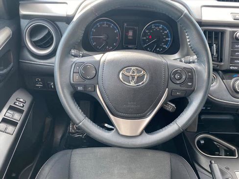 Used 2017 Toyota RAV4 XLE image 4