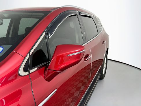 Used 2019 Buick Enclave Preferred w/ LPO, Luxury Package image 12