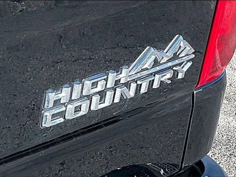 Used 2024 Chevrolet Silverado 1500 High Country w/ Technology Package image 25