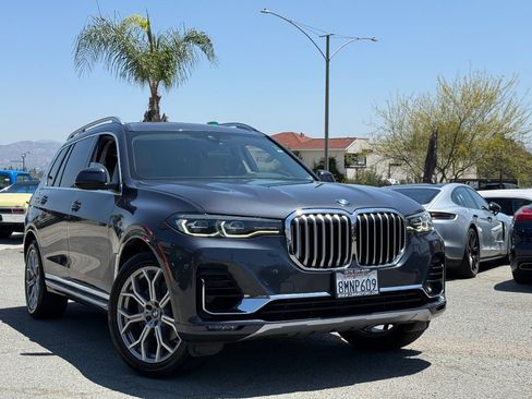 Used 2020 BMW X7 xDrive40i w/ Premium Package AWD/4WD image 2