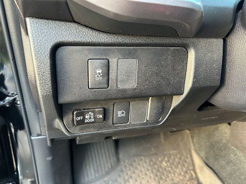 Used 2023 Toyota Tacoma SR5 image 17