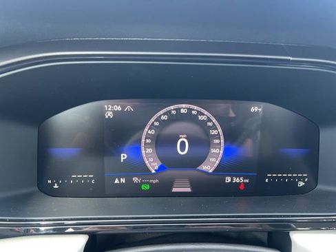 Used 2025 Volkswagen Taos S image 14