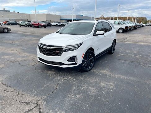 Certified 2022 Chevrolet Equinox RS image 1
