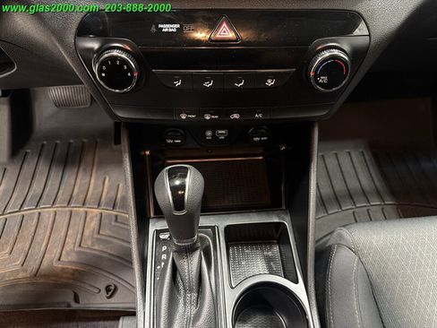 Used 2018 Hyundai Tucson SE AWD/4WD image 30