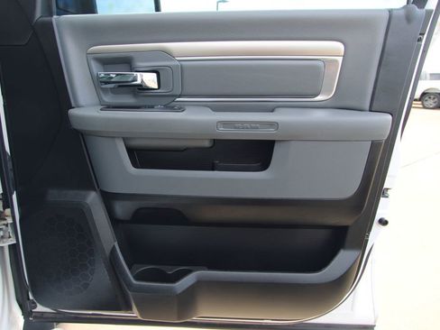 Used 2019 RAM 1500 Classic Warlock AWD/4WD image 42