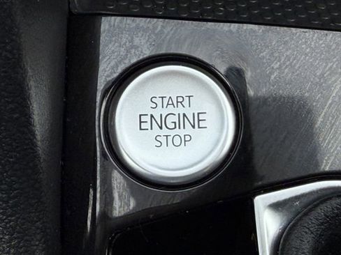 Used 2024 Volkswagen Taos SE image 20