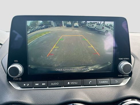 Used 2025 Nissan Sentra SR image 13