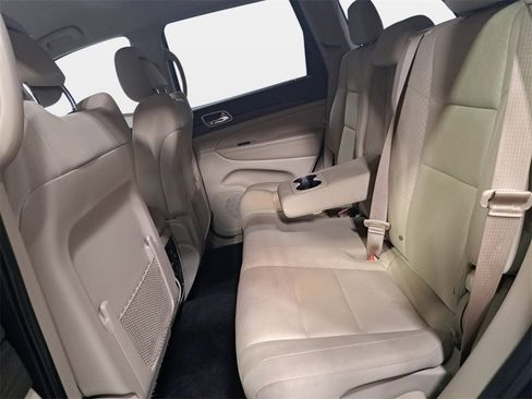 Certified 2022 Jeep Grand Cherokee Laredo E image 13