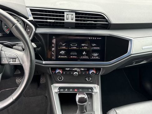 Used 2022 Audi Q3 2.0T Premium Plus w/ Premium Plus Package image 21