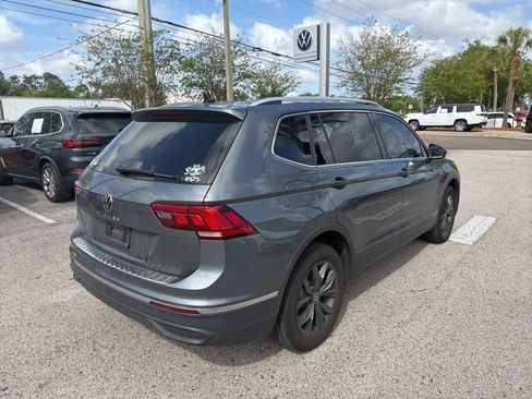 Certified 2023 Volkswagen Tiguan SE image 8