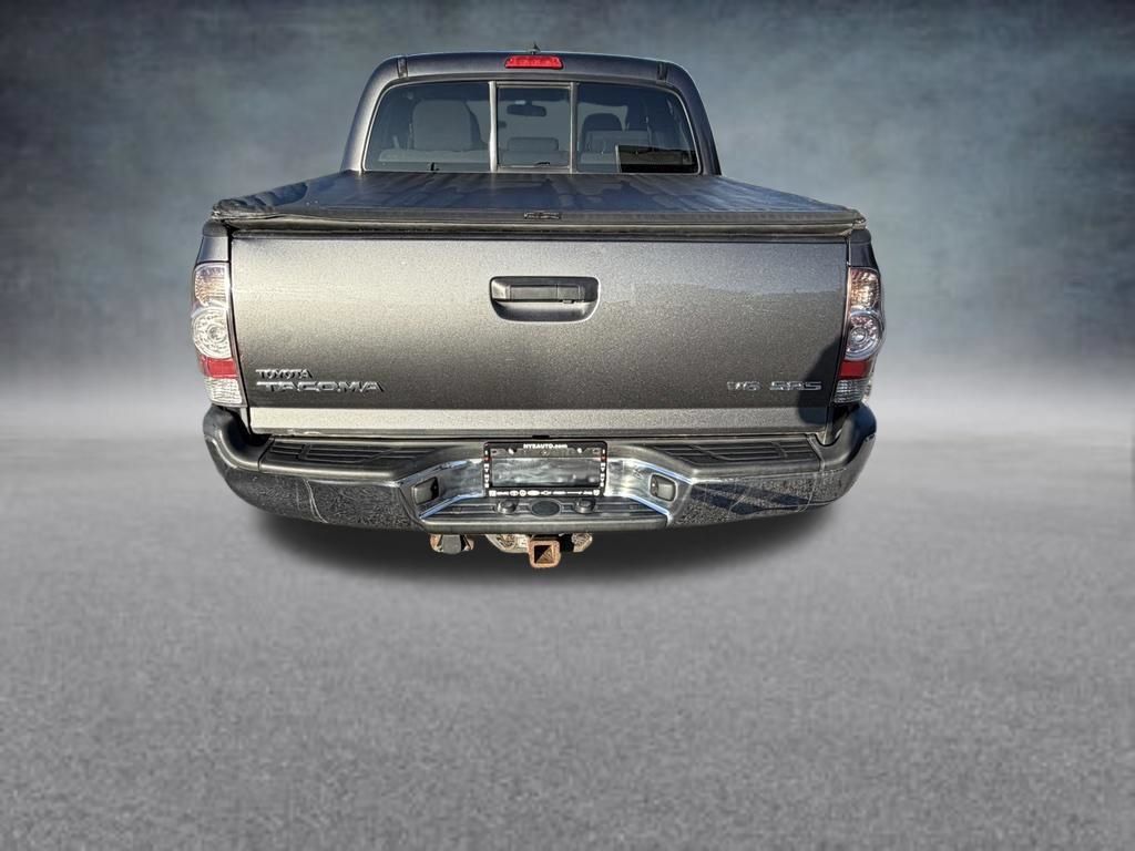 Used 2015 Toyota Tacoma 4x4 Double Cab w/ SR5 Package image 4