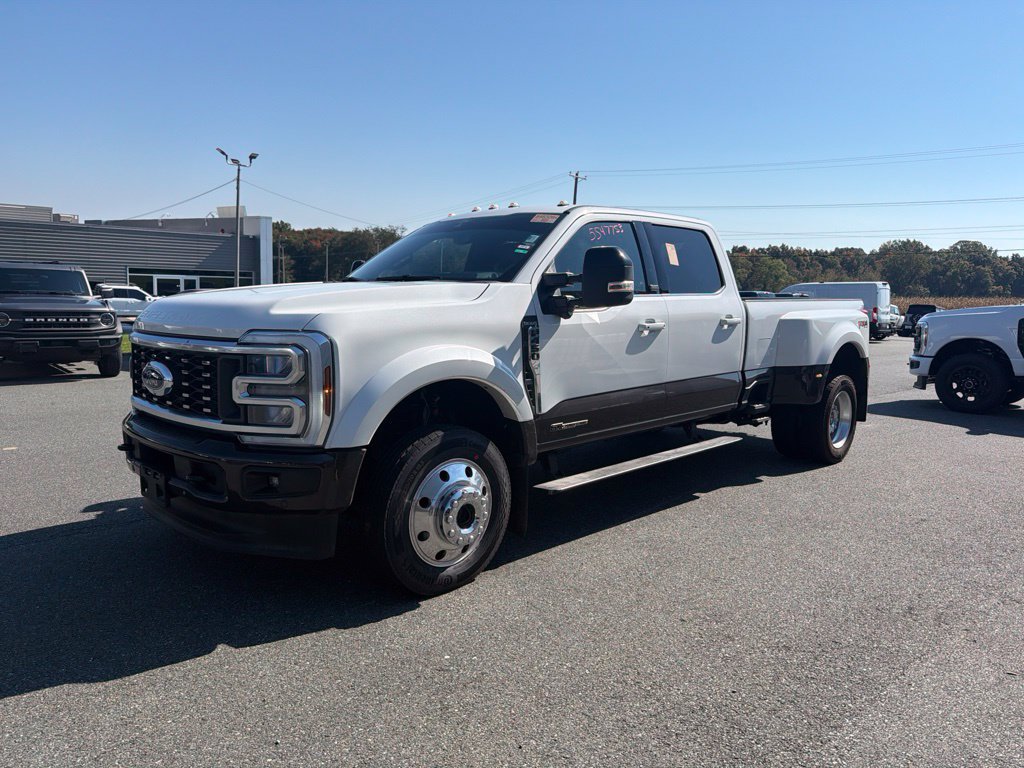 Used 2025 Ford F450 King Ranch w/ FX4 Off-Road Package AWD/4WD image 3