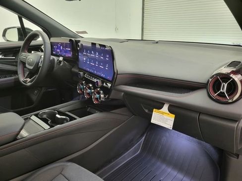 New 2025 Chevrolet Blazer EV RS image 40
