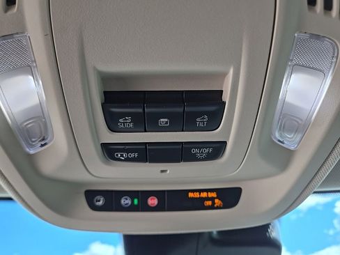 Used 2023 Buick Envision Essence w/ Sport Touring Package FWD image 34