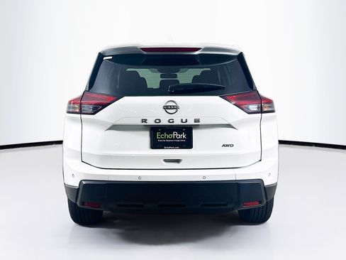 Used 2025 Nissan Rogue SV AWD/4WD image 7