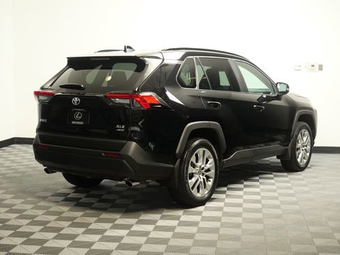 Used 2025 Toyota RAV4 XLE Premium w/ Weather Package AWD/4WD image 8