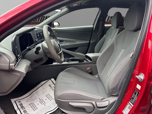 Certified 2023 Hyundai Elantra SEL w/ Cargo Package image 9