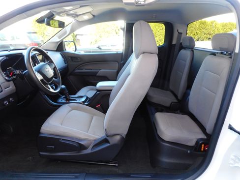 Used 2016 Chevrolet Colorado W/T w/ WT Convenience Package AWD/4WD image 13