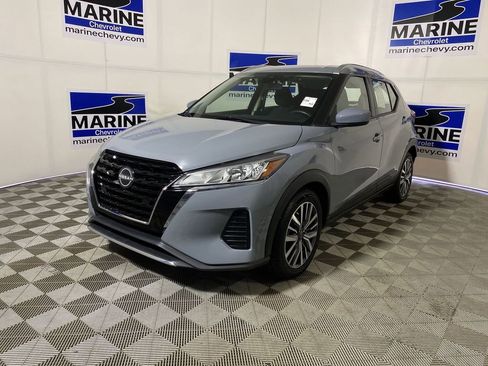 Used 2023 Nissan Kicks SV FWD image 11