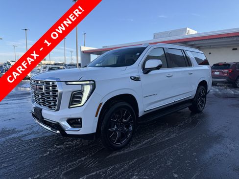 Used 2025 GMC Yukon XL Denali image 2
