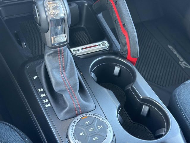 Used 2025 Ford Bronco Heritage Edition AWD/4WD image 27