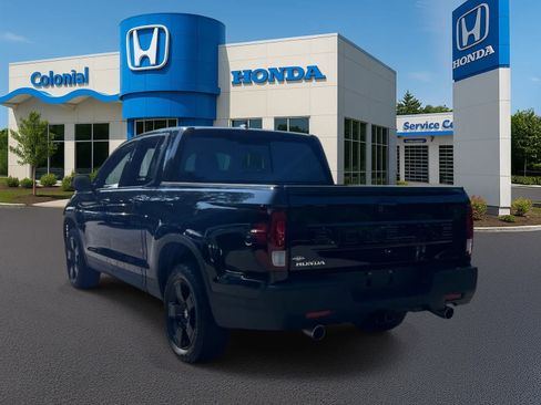Used 2025 Honda Ridgeline Black Edition image 4