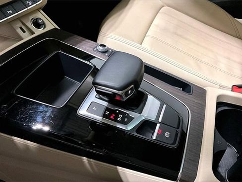 Used 2023 Audi Q5 2.0T Premium w/ Convenience Package image 13