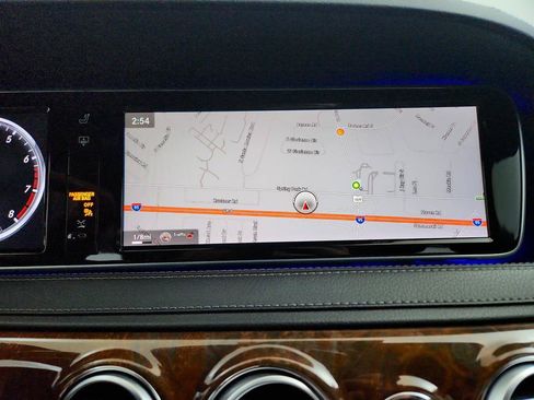 Used 2014 Mercedes-Benz S 550 Sedan image 20